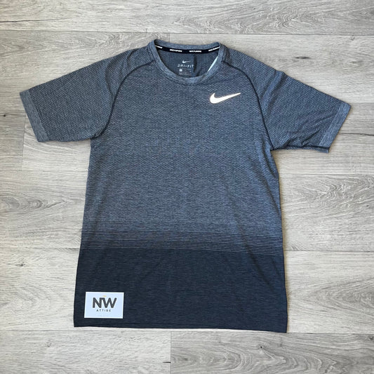 Nike Tech Knit 1.0 Gradient Wolf Grey