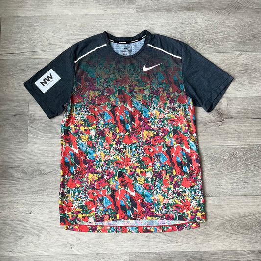 Nike Rise 365 Floral Tee Coral Red