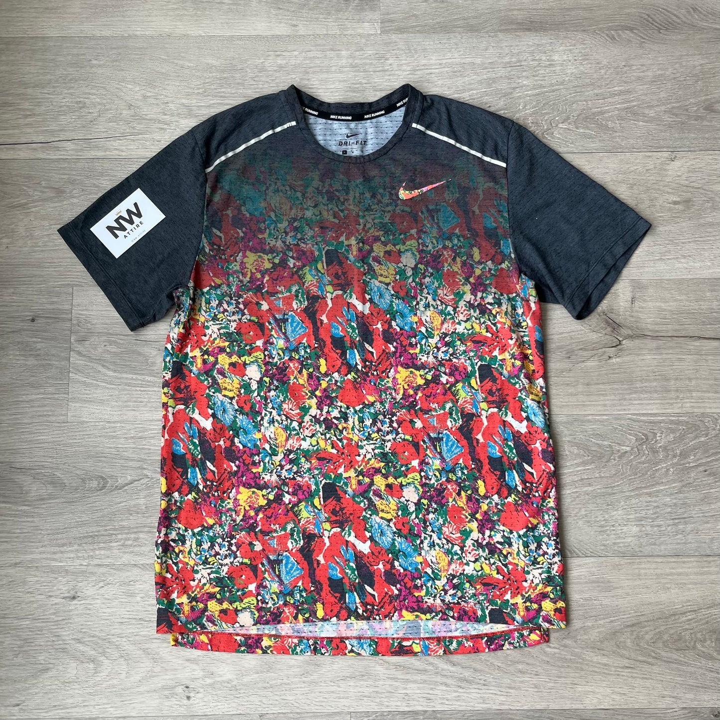 Nike Rise 365 Floral Tee Coral Red