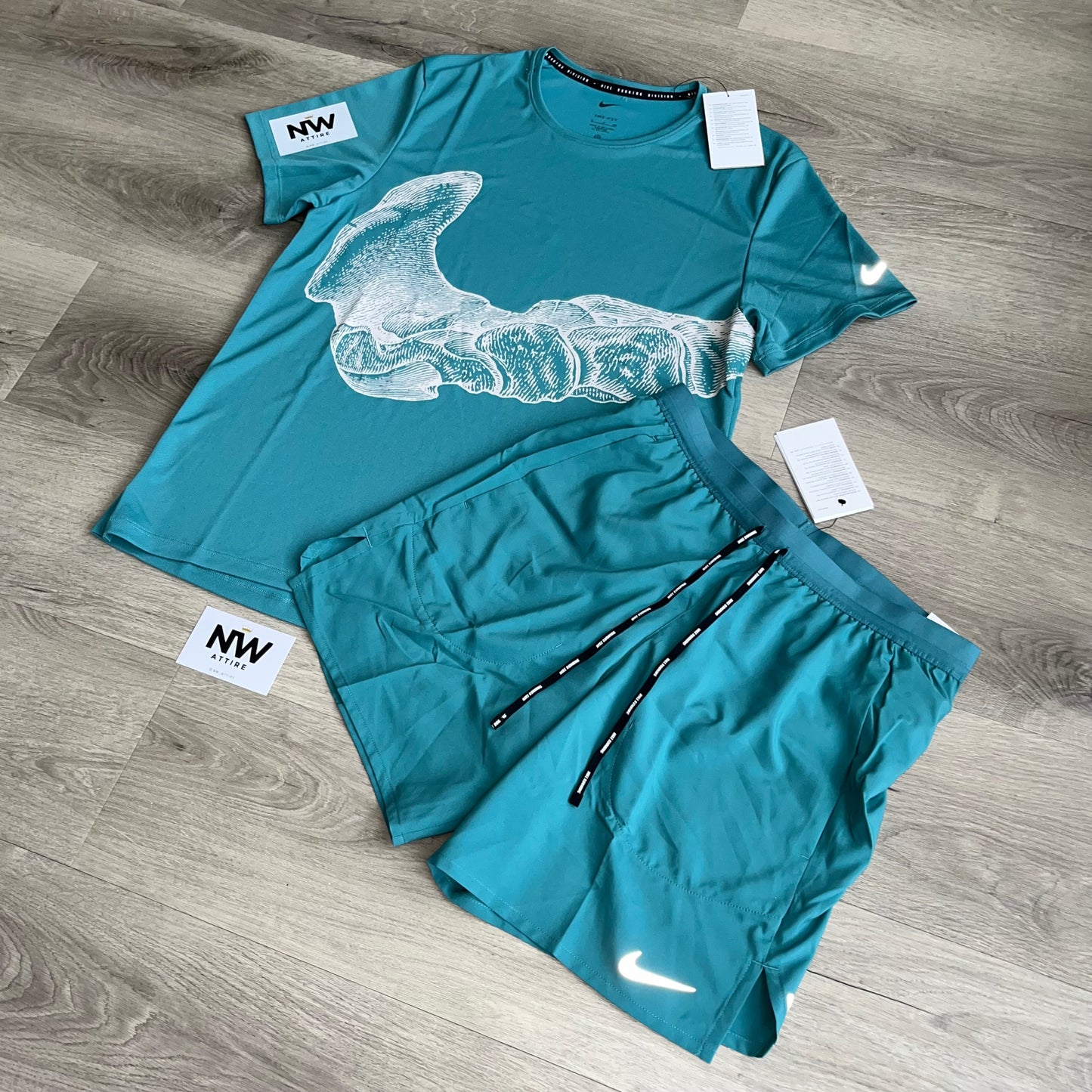 Nike Run Division Bone Miler & 7” Flex Stride Set