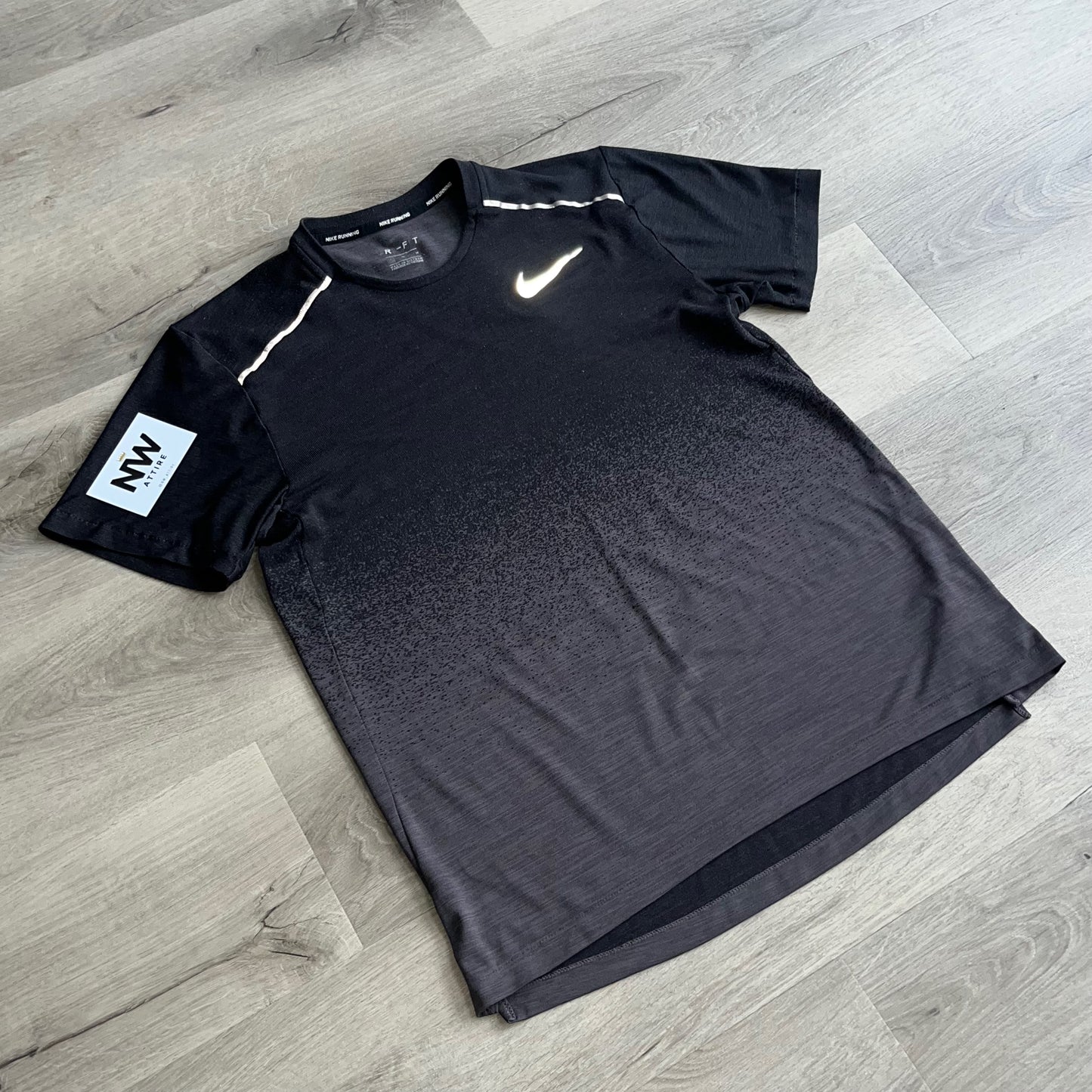 Nike Tech Knit Particle Miler