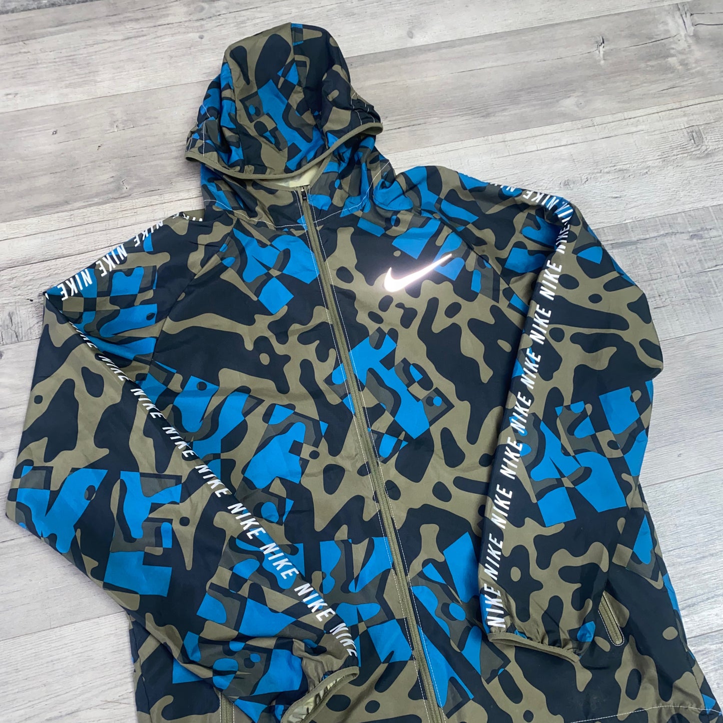 Nike Camo Tape Windrunner