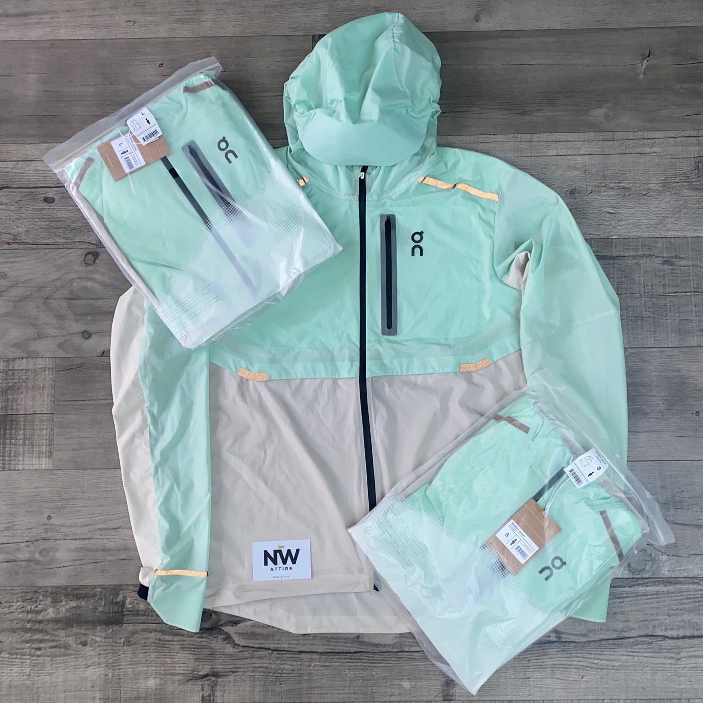 On Weather Jacket Mint