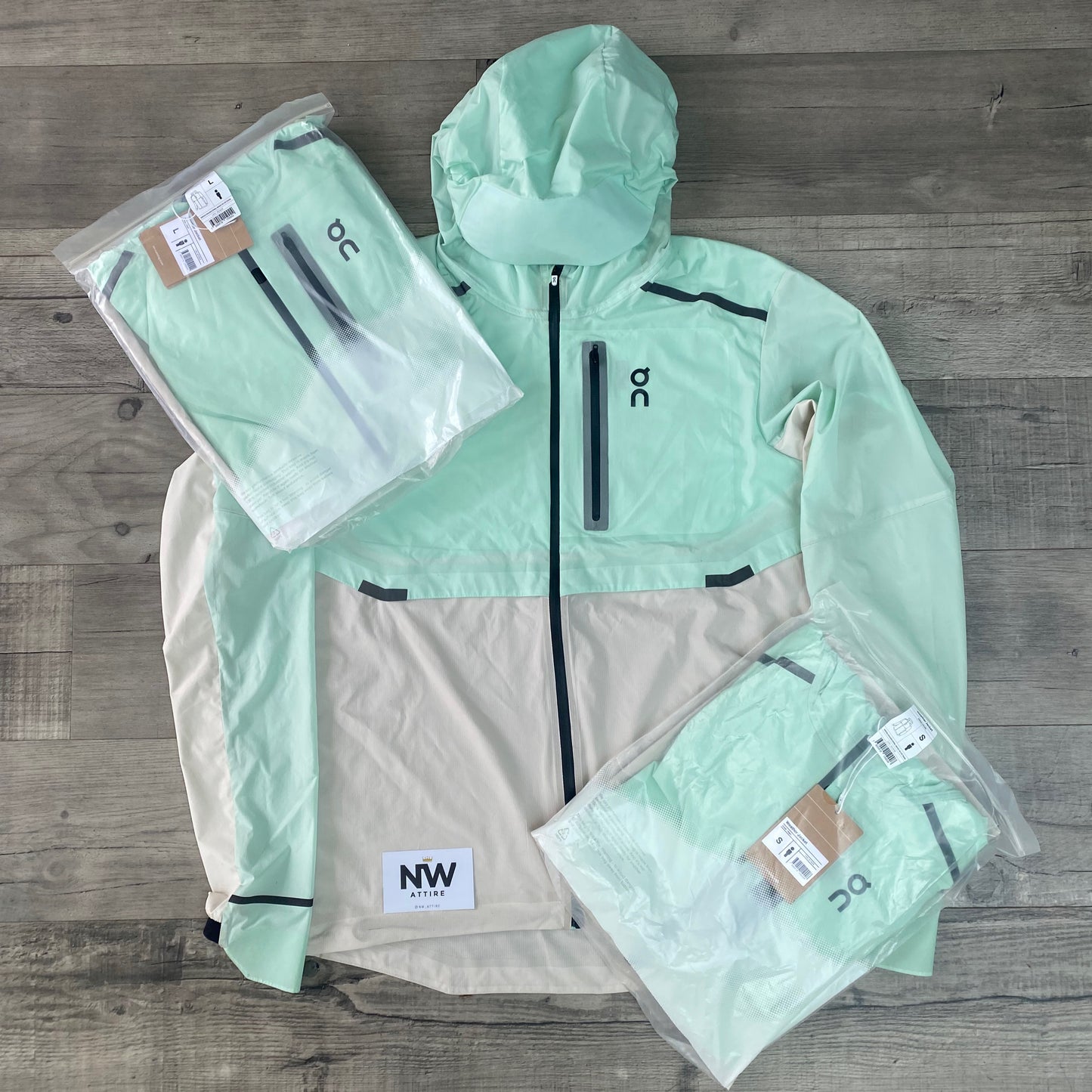 On Weather Jacket Mint