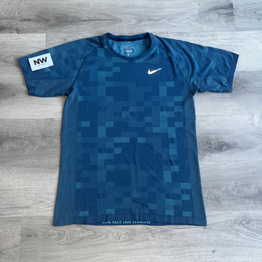 Nike Tech Knit RFLF Block