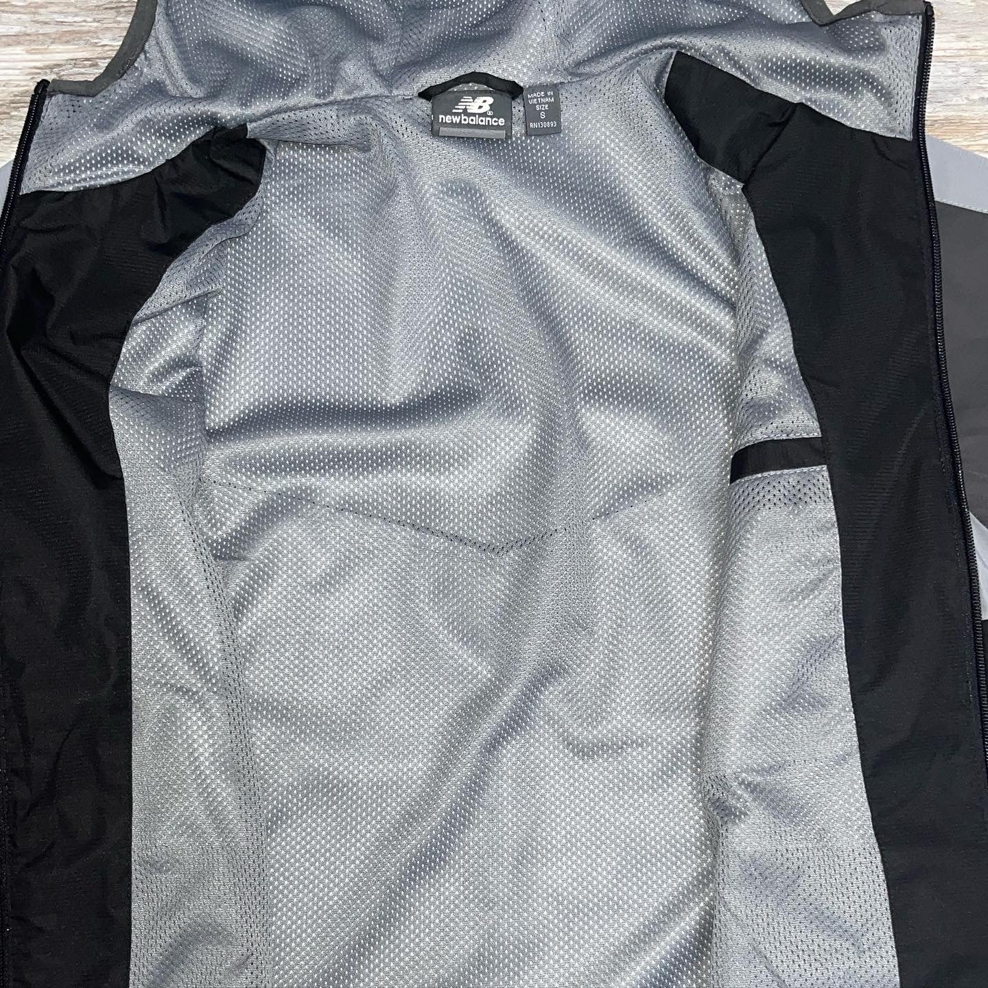 New Balance Grey Colour-Block Softshell