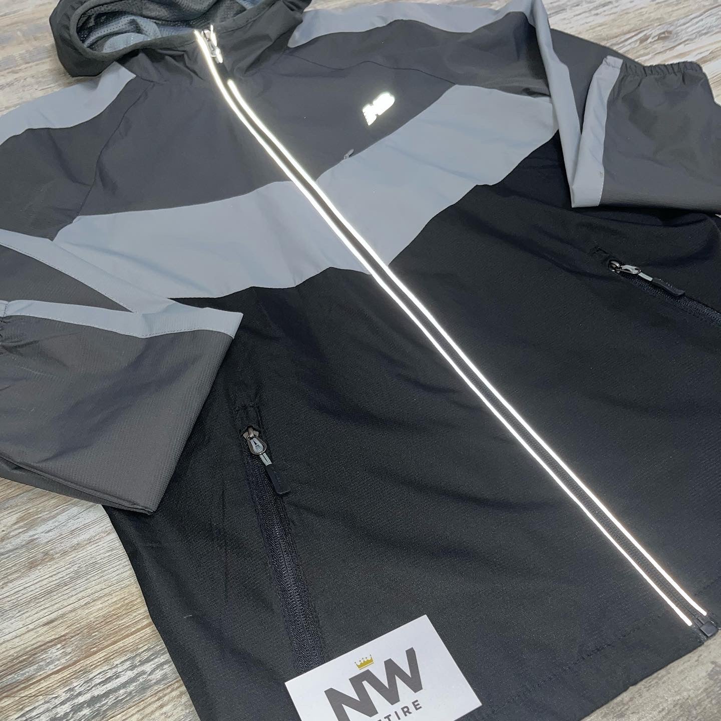 New Balance Grey Colour-Block Softshell
