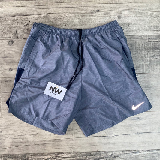 Nike Challenger Shorts Charcoal Grey