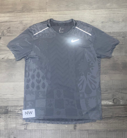 Nike Tech Knit Dragon Wild Run Miler