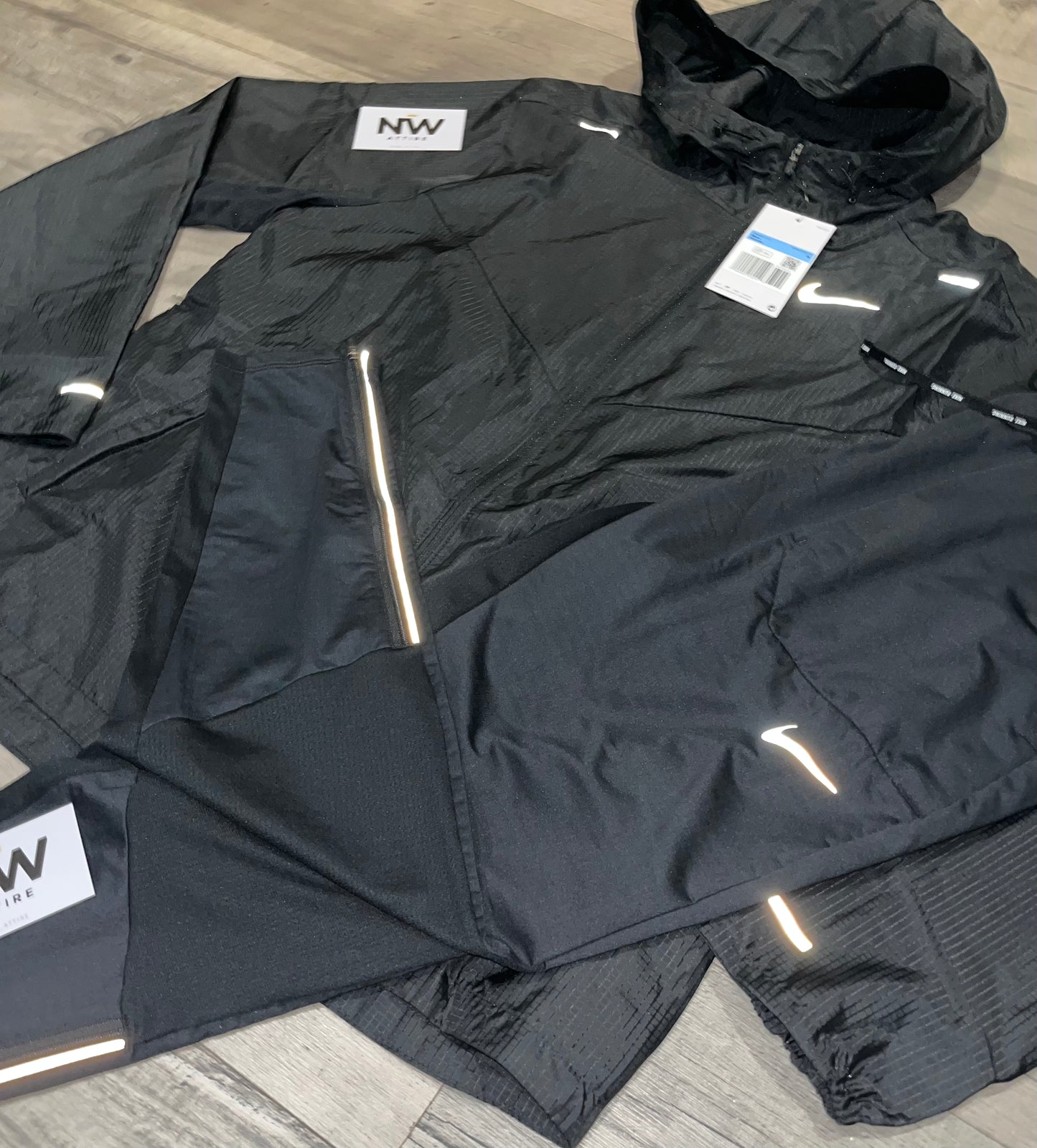 Black Windbreaker and Phenom Elite Set