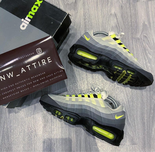 Nike Air Max 95 Neon (2015) w/ OG Box